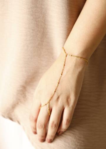 Dainty Hand Chain